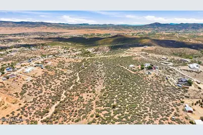 10560 E Rocky Hill Road, Dewey-Humboldt, AZ 86327 - Photo 8