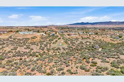 10560 E Rocky Hill Road, Dewey-Humboldt, AZ 86327 - Photo 14