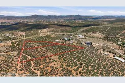 10560 E Rocky Hill Road, Dewey-Humboldt, AZ 86327 - Photo 1
