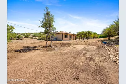 18290 S Niblick Drive, Peeples Valley, AZ 86332 - Photo 34