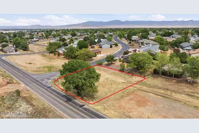 4251 N Agua Fria Drive, Prescott Valley, AZ 86314 - Photo 14