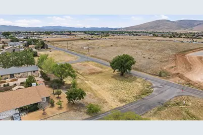 4251 N Agua Fria Drive, Prescott Valley, AZ 86314 - Photo 12