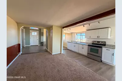 9275 E Chestnut Hill Avenue, Dewey-Humboldt, AZ 86327 - Photo 10