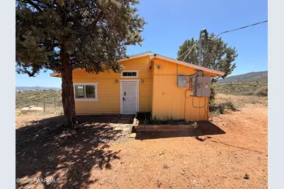 9275 E Chestnut Hill Avenue, Dewey-Humboldt, AZ 86327 - Photo 1