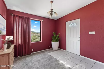18246 S Henry Coe Road, Peeples Valley, AZ 86332 - Photo 2