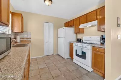 8383 E Stevens Drive, Prescott Valley, AZ 86314 - Photo 12