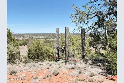 64550 N Flaming Star Drive, Seligman, AZ 86434 - Photo 10