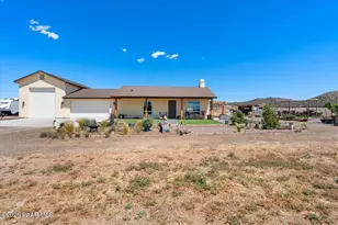 11065 N Seneca Point Ln, Prescott Valley, AZ 86315 - Photo 2