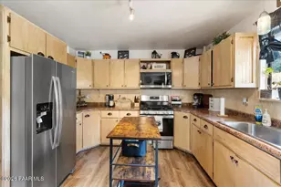 8601 E Crater Ct, Prescott Valley, AZ 86314 - Photo 10