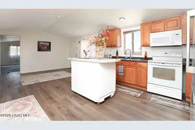 20827 E Cedar Drive, Mayer, AZ 86333 - Photo 8