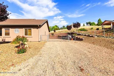 9375 E Serpentine Lane, Prescott Valley, AZ 86314 - Photo 10