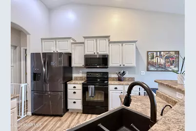 6622 E Farmstead Road, Prescott Valley, AZ 86314 - Photo 14