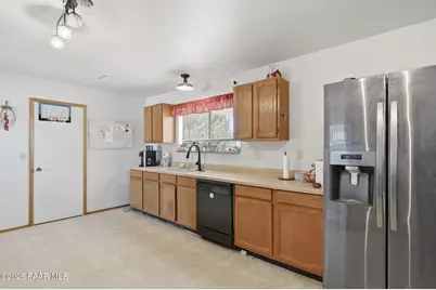 9410 E Slash Arrow Drive, Prescott Valley, AZ 86315 - Photo 18