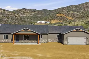 2929 S Rancho Pl, Dewey-Humboldt, AZ 86329 - Photo 2