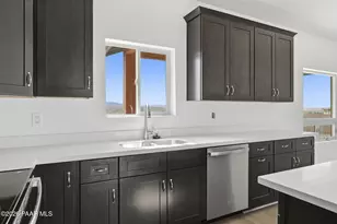 2929 S Rancho Pl, Dewey-Humboldt, AZ 86329 - Photo 14