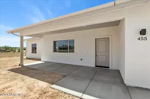 455 E Ocotillo Ln, Paulden, AZ 86334 - Photo 2