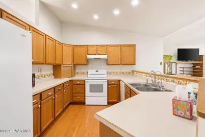 7456 N Summit View Drive, Prescott Valley, AZ 86315 - Photo 8