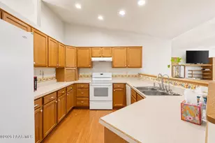 7456 N Summit View Dr, Prescott Valley, AZ 86315 - Photo 8