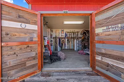 610 W Valleri Ann Road, Paulden, AZ 86334 - Photo 4