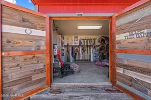 610 W Valleri Ann Rd, Paulden, AZ 86334 - Photo 4