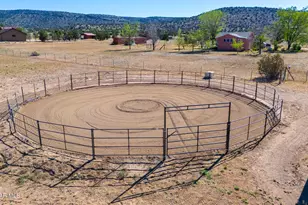 610 W Valleri Ann Rd, Paulden, AZ 86334 - Photo 54