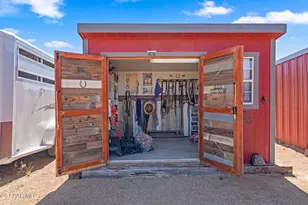 610 W Valleri Ann Rd, Paulden, AZ 86334 - Photo 56