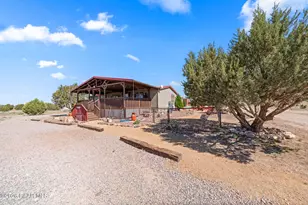 610 W Valleri Ann Rd, Paulden, AZ 86334 - Photo 76