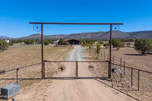610 W Valleri Ann Rd, Paulden, AZ 86334 - Photo 70