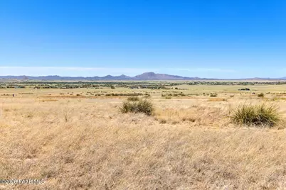 10709 E Stallion Way, Prescott Valley, AZ 86315 - Photo 14