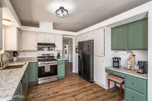 5252 N Saddleback Dr, Prescott Valley, AZ 86314 - Photo 12