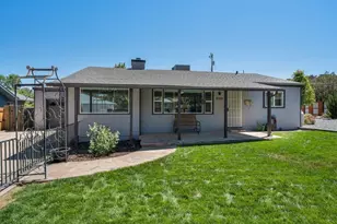 305 Robinson Dr, Prescott, AZ 86303 - Photo 2