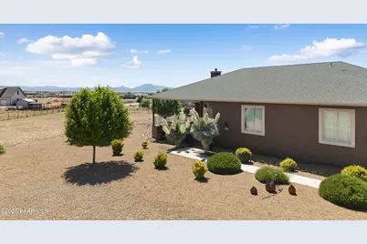 8970 N Crimson Canyon Road, Prescott Valley, AZ 86315 - Photo 2