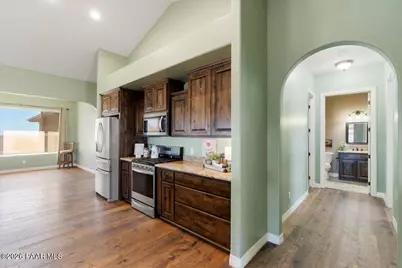 8970 N Crimson Canyon Road, Prescott Valley, AZ 86315 - Photo 16