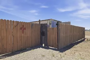 2285 W Bayberry Dr, Paulden, AZ 86334 - Photo 28