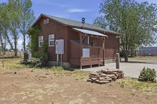 2285 W Bayberry Dr, Paulden, AZ 86334 - Photo 12