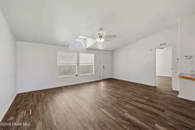 20155 E Mingus Drive, Cordes Lakes, AZ 86333 - Photo 6