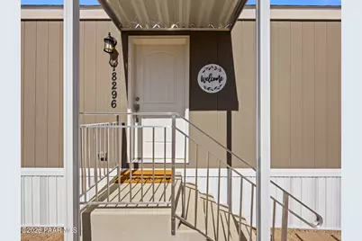 18296 S Frontier Road, Peeples Valley, AZ 86332 - Photo 2