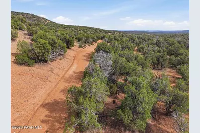 918 Wolf Road, Ash Fork, AZ 86320 - Photo 8