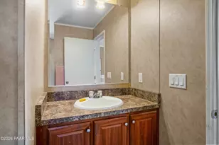 53430 N La Plata Dr, Seligman, AZ 86337 - Photo 12