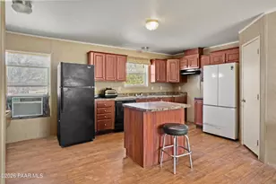 53430 N La Plata Dr, Seligman, AZ 86337 - Photo 6