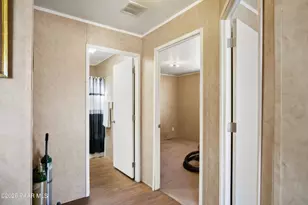53430 N La Plata Dr, Seligman, AZ 86337 - Photo 14