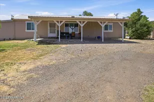 400 E Arbor Ln, Paulden, AZ 86334 - Photo 2