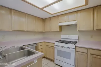 3280 N Hedgewood Drive, Prescott Valley, AZ 86314 - Photo 8