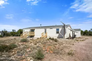 26100 W Moon Mountain Trl, Seligman, AZ 86337 - Photo 32