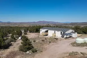 26100 W Moon Mountain Trl, Seligman, AZ 86337 - Photo 44