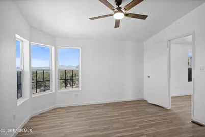 26100 W Moon Mountain Trail, Seligman, AZ 86337 - Photo 14