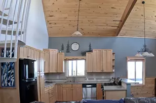 33867 W Whiskey River Rd, Seligman, AZ 86337 - Photo 10