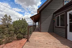 33867 W Whiskey River Rd, Seligman, AZ 86337 - Photo 30