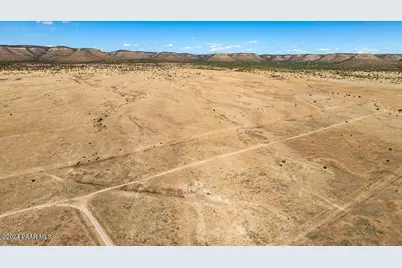 3294 W Limestone Drive, Paulden, AZ 86334 - Photo 10