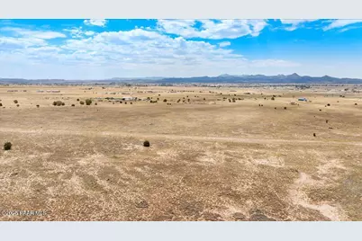 3299 W Limestone Drive, Paulden, AZ 86334 - Photo 6